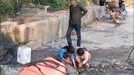 DỰ ÁN XÂY DỰNG BỒN NƯỚC SẠCH GIÚP BÀ CON VÙNG NÚI CAO PHÚ LŨNG – YÊN MINH – HÀ GIANG.