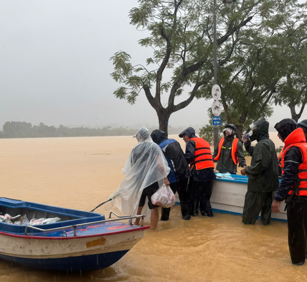 YNA55 HỖ TRỢ ĐỒNG BÀO BÃO LŨ KHẨN CẤP